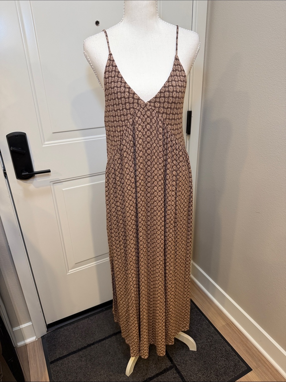 Brown Printed V-Neck Spaghetti Strap Maxi Dress